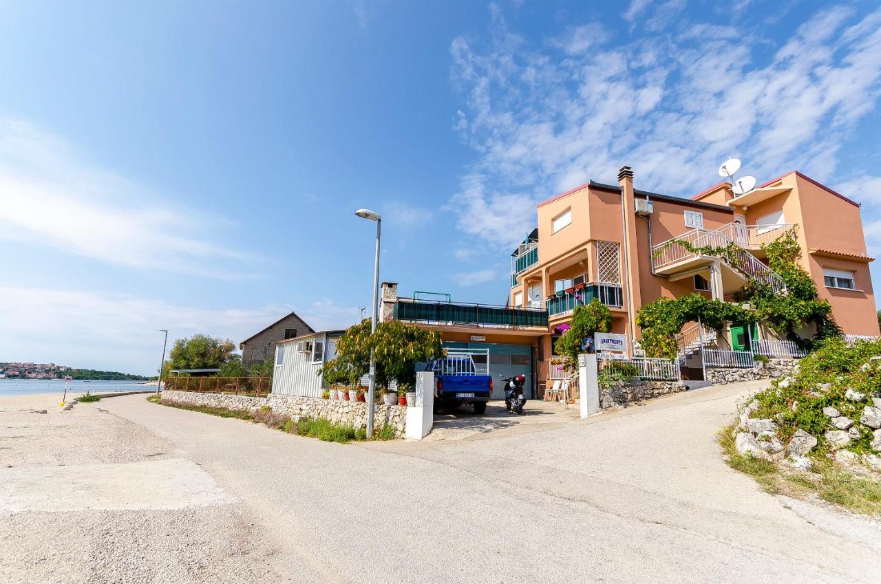 Apartments Nada Rogoznica  Ngoại thất bức ảnh